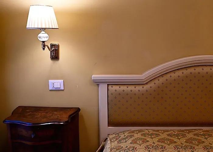 Chandeliers *