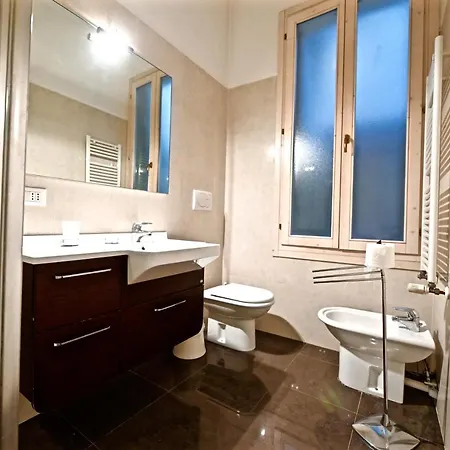 Chandeliers Lägenhet *